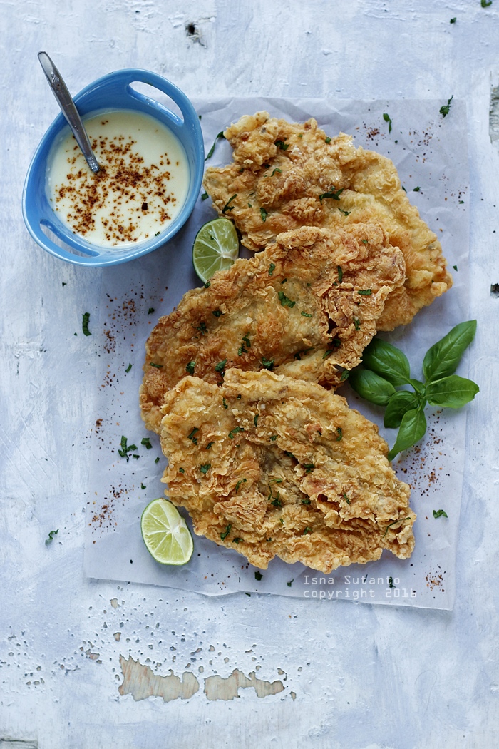 AYAM KRISPY SAUS KEJU